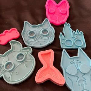 Silicon molds for resin